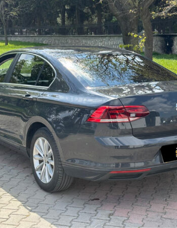 Sunprise Car Rental'dan Kiralık Volkswagen Passat – 2021 Model Benzin Otomatik