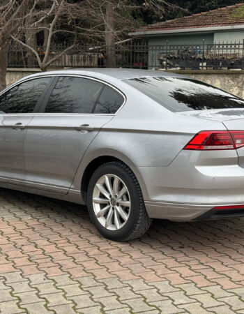 Sunprise Car Rental'dan Kiralık VW Passat – 2022 – Benzin Otomatik