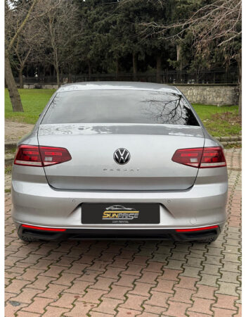 Sunprise Car Rental'dan Kiralık VW Passat – 2022 – Benzin Otomatik