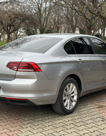 Sunprise Car Rental'dan Kiralık VW Passat – 2022 – Benzin Otomatik
